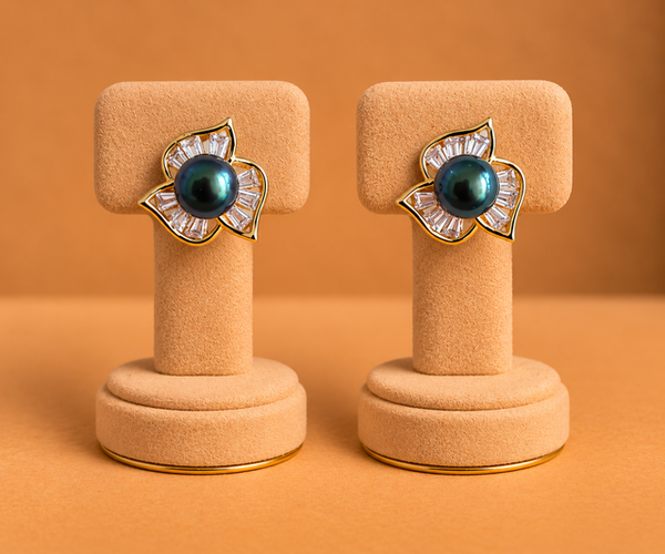 Dark Pearl Three-Petal Earrings